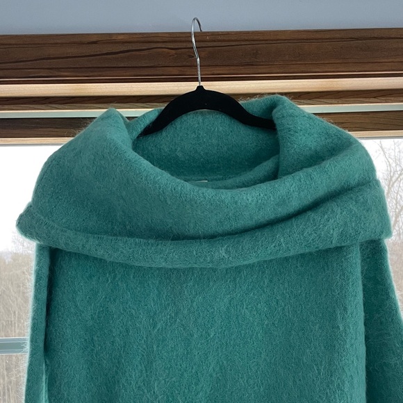 NWT Banana Republic oversized fuzzy alpaca blend Aqua Funnel Neck Sweater Dress - Picture 4 of 7